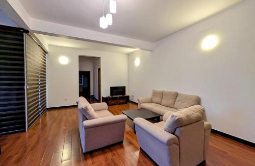 Negombo Apartment | Luxury Urban Living 3BR 360Rooftop Pool & Gym