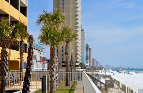 West Panama City Beach Condo | Luxury Vacation Condo * Free Beach Service * July Dates Almost Gone * Book Now!