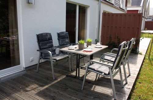 Nordhorn House | Luxury vacation home with sauna, whirlpool bath, wood-burning stove, furnished. Terrace