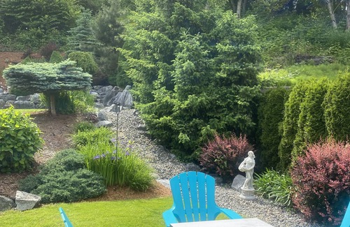 Guildford House | Luxury Vacation or family visits close to Vancouver, mountains, lakes and ocean