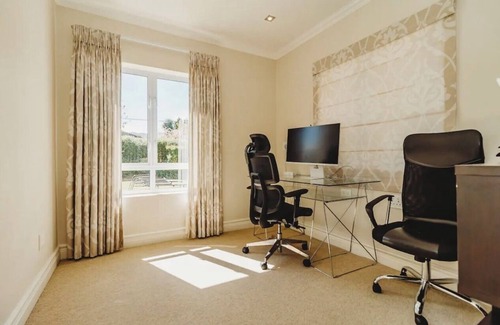 George Villa | Luxury Villa with private pool on Kingswood Golf Estate, George