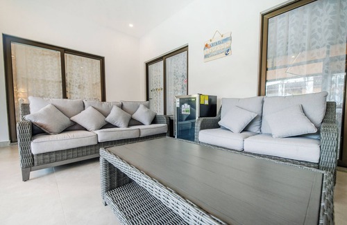 Bejuco House | Luxury Villa, Private Pool, Few Steps to the Beach