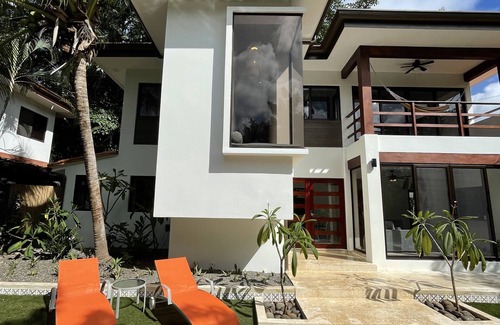 Tamarindo Villa | Luxury Villa/10 p Max/5-7 Min to Tamarindo/Beach Club Access