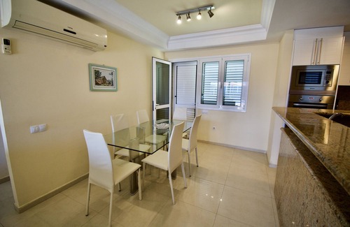 Sonnenland Villa | Luxury Villa 7-2, with all the amenities for a perfect vacation.