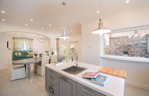 Laurito Villa | Luxury Villa Anto B -your getaway with access to the sea, Positano- Amalfi Coast