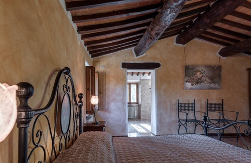 Santarello Villa | Luxury Villa for large group Private pool tennis court wedding Event Historical