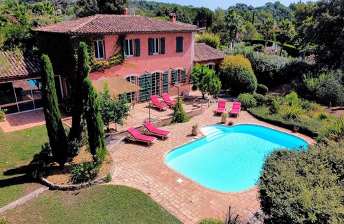 Roquefort-les-Pins Villa | Luxury villa in South of France with private pool and air conditioning