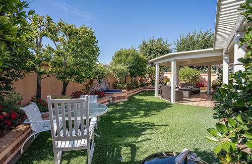 Huntington Beach Villa | Luxury Villa in Huntington Harbour neighbourhood
