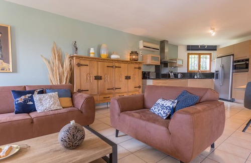 Beaufort Villa | Luxury Villa in Beaufort with Private Swimming Pool