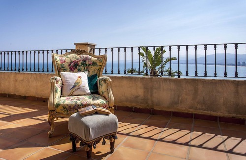 Faro de Cullera Villa | LUXURY VILLA in VALENCIA COAST. WI FI & private infinity saline pool near golf.