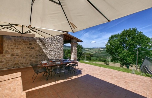 Todi Villa | Luxury villa in Vasciano (Todi - Umbria) with private pool and fantastic views
