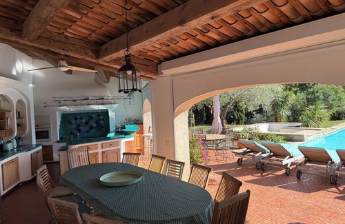 Villecroze House | Luxury Villa in Villecroze - Dive into Paradise with Your Private Oasis!