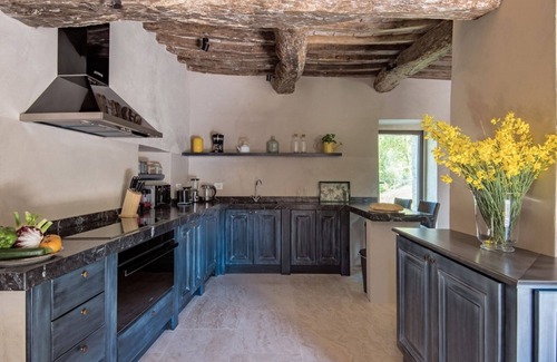 Antognola Villa | Luxury villa inside a splendid estate