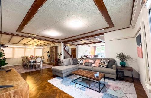 Chiang Mai Villa | Luxury Villa on Nimman Pool Table Huge Garden