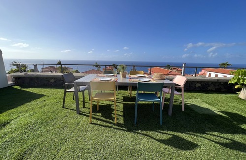 Juan Fernandez Ski Chalet | Luxury villa on the coast of Tacoronte, Tenerife