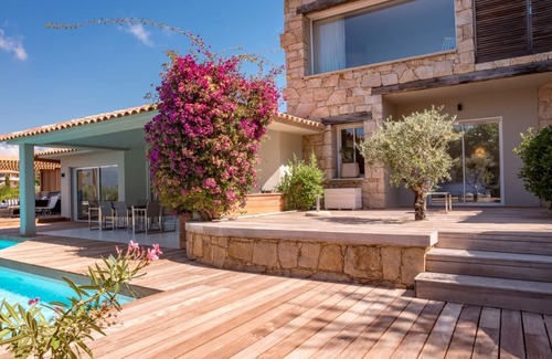 Cirendinu Villa | Luxury Villa sleeps 8, Sea view, Saint Cyprien Beach, Swimming pool, Porto Vecchio