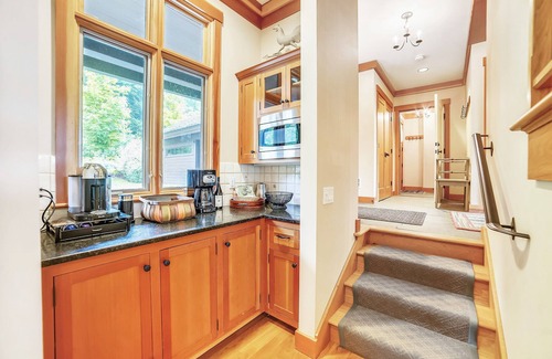 Moscow Villa | Luxury Villa @ Stowe & Trapp with Exceptional Mountain Views & Resort Amenities