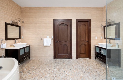 North Bay Village Villa | Luxury villa / Waterfront / Provate island / 5bd