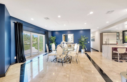 Hollywood Hills Villa | Luxury Villa W/Spectacular Hollywood Hills View