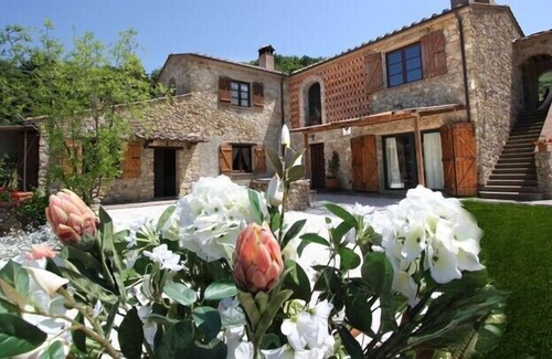 Chianni Villa | Luxury villa with great charm, views, quietness, close to cities & beaches