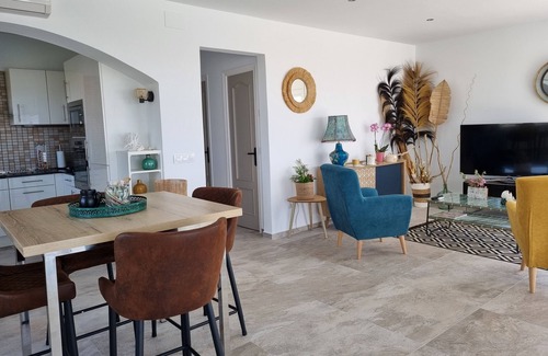 El Mas Fumats House | Luxury villa with breathtaking views of the bay and the Canigou mountains