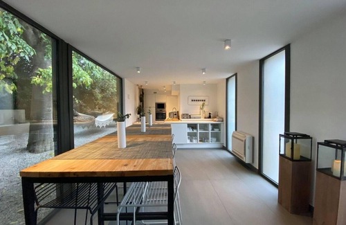 Carcassonne House | Luxury villa with pool at the foot of the city