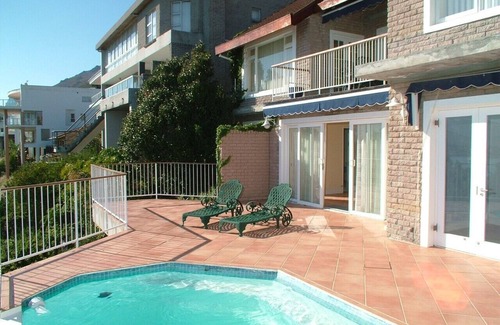 Mountainside House | Luxury Villa with Magnificent Views situated on Prestigious Road in Gordon's Bay