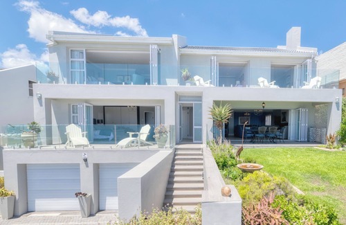 De Kelders Villa | Luxury villa with ocean views in De Kelders