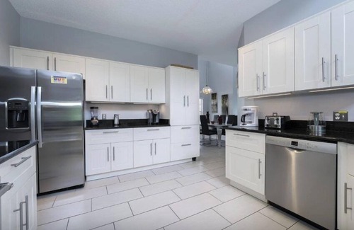 Kissimmee House | Luxury Villa with Pool, Spa – Perfect for Families!