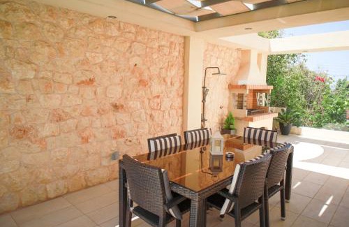 Saronikos Villa | Luxury Villa with Pool in Athens Riviera