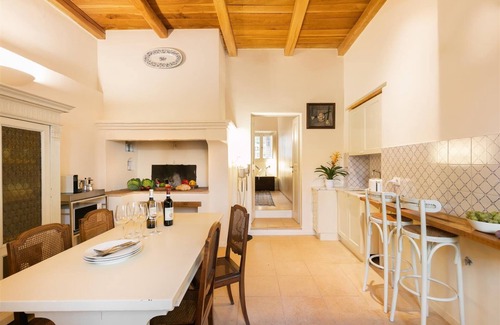 Guzman Villa | Luxury Villa With Pool, air Conditioned, Walking Distance to the Town of Bevagna