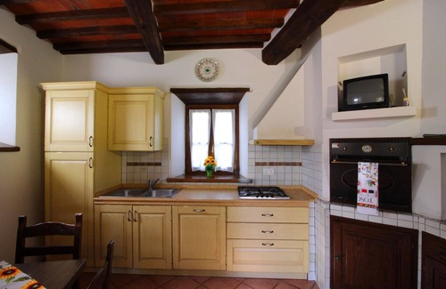 Subbiano Villa | Luxury villa with private pool, outdoor Jacuzzi, billiard room and air conditioning, situated at the