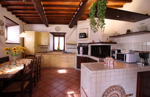 Subbiano Villa | Luxury villa with private pool, outdoor Jacuzzi, billiard room and air conditioning, situated at the