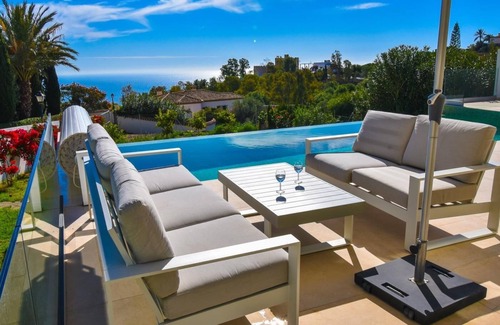 Salobrena Villa | Luxury villa with stunning views and swimming pool