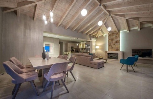 Limni Keri Villa | Luxury Villa Zante | Villa Avril | 3 Bedrooms | Astounding Sea Views