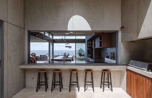 South Coogee House | Luxury Villas Bunya (Ocean Views)