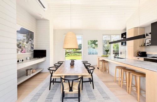 Portsea House | Luxury Villas Victoria on Portsea (Solar Heated Pool)