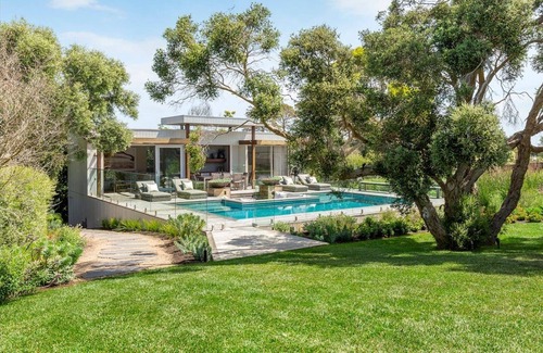 Portsea House | Luxury Villas Victoria on Portsea (Solar Heated Pool)