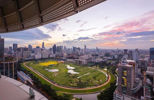 Ratchaprasong Apartment | Luxury Waldorf Astoria Residences Large 85 SQM High Floor