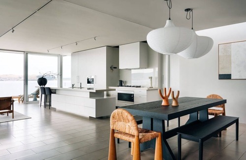 Sandy Bay House | Luxury waterfront home with beach access