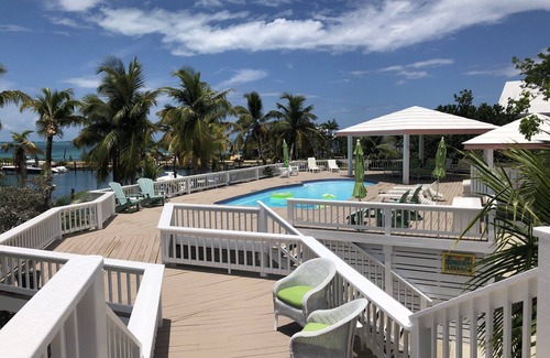 Lubbers Quarters Cay House | Luxury Waterfront Home, Junkanoo Villa, with Private Dockage and Pool