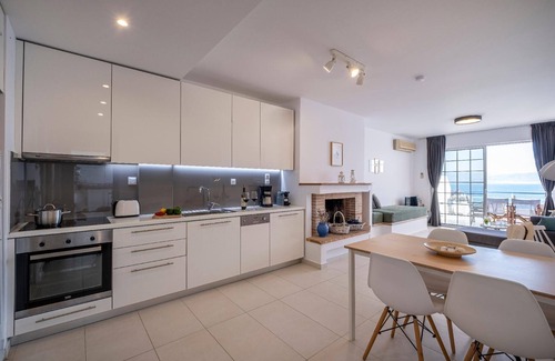 Kiveri Apartment | Luxury waterfront one bedroom apartment, sea view