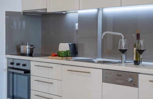 Kiveri Apartment | Luxury waterfront one bedroom apartment, sea view