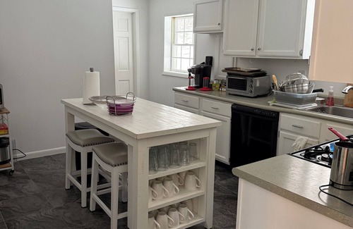 Jewett House | Luxury waterfront ski cabin, 4-bedroom house and office, monthly only