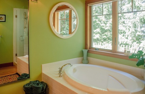 Port Townsend House | Luxury waterfront home on high bluff. Gorgeous views of ocean and sunsets.