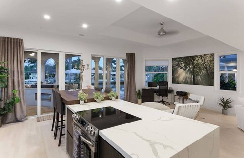 Wilton Manors House | Luxury Waterfront & Infinity Pool Paradise SLEEPS 8