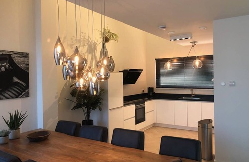 Heeg House | Luxury waterfront vacation home