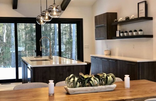 North Conway House | Luxury White Mountain Villa Getaway