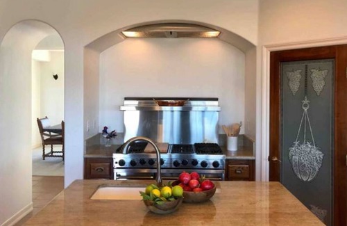 Temecula House | Luxury Wine Country Retreat 4BR 4.5BA on Vineyard. Private Pool & Views