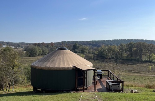 Glenwood Cabin | Luxury Yurt for Couples with Hot Tub on Deck